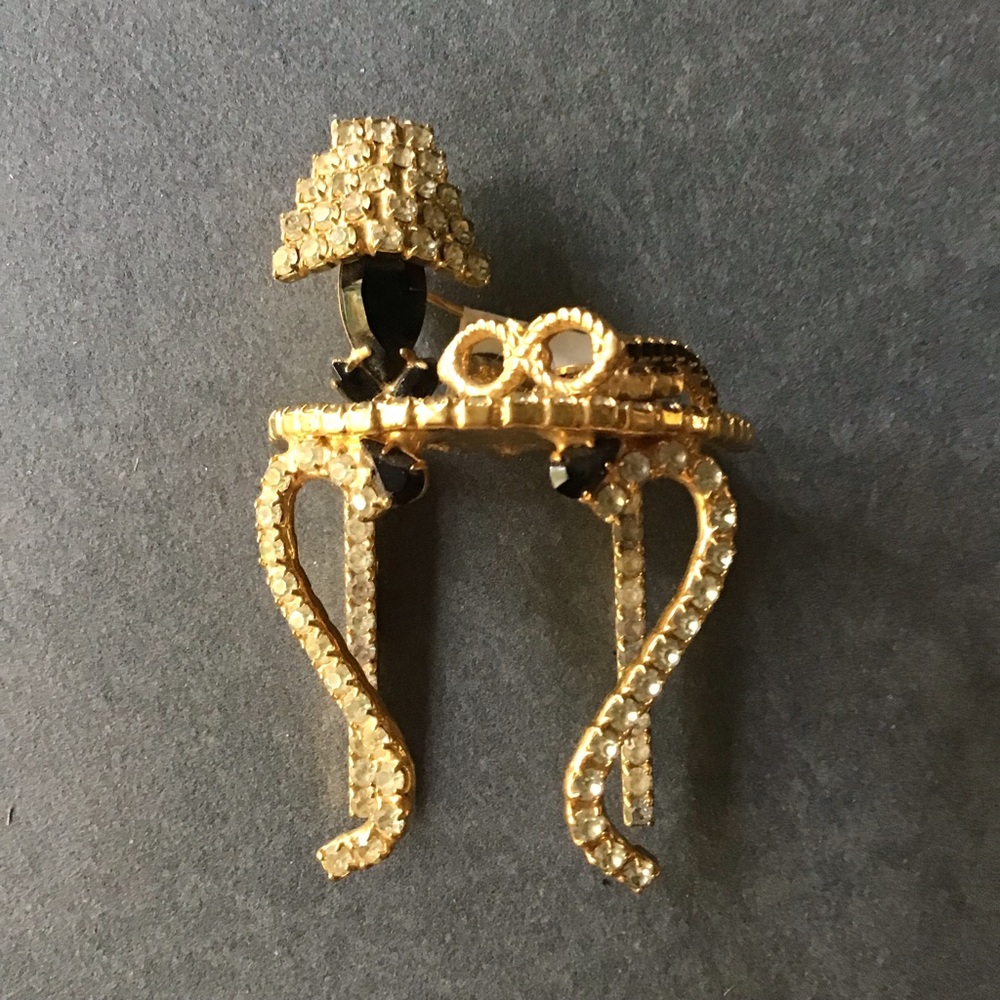 Dorothy Bauer Rhinestone Vanity Table Brooch